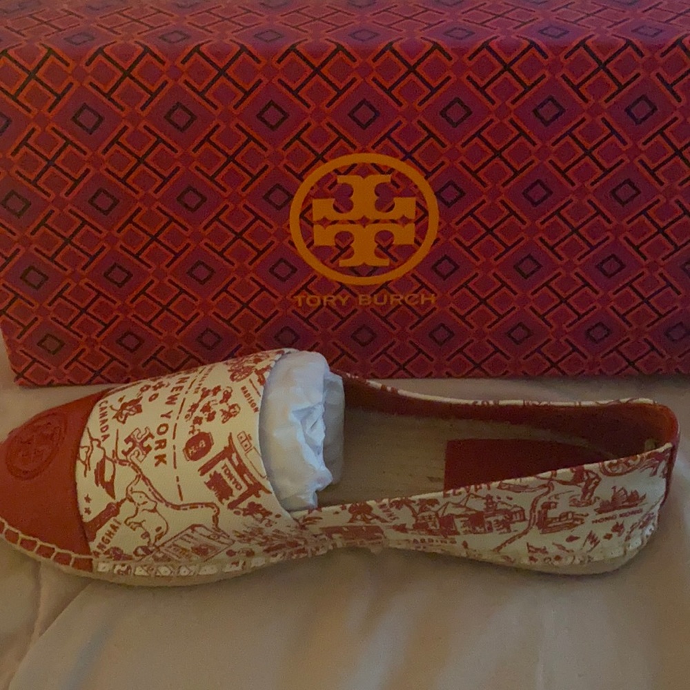 Tory Color Block Flat Espadrille
Color: Red Destination